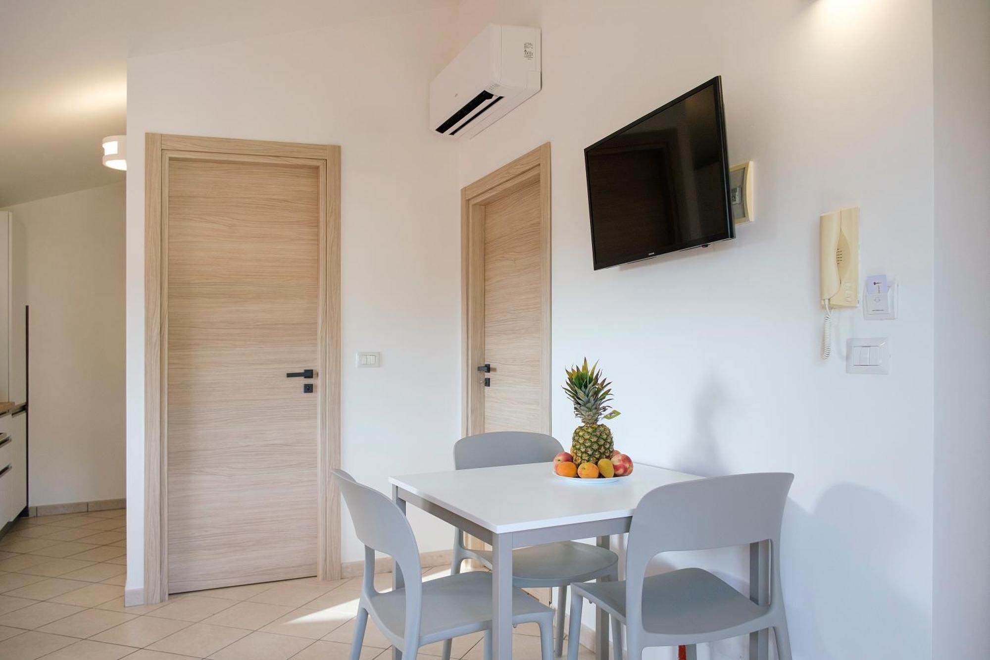 Magico Apartments - 450M Dalla Spiaggia 卡普多兰多 外观 照片