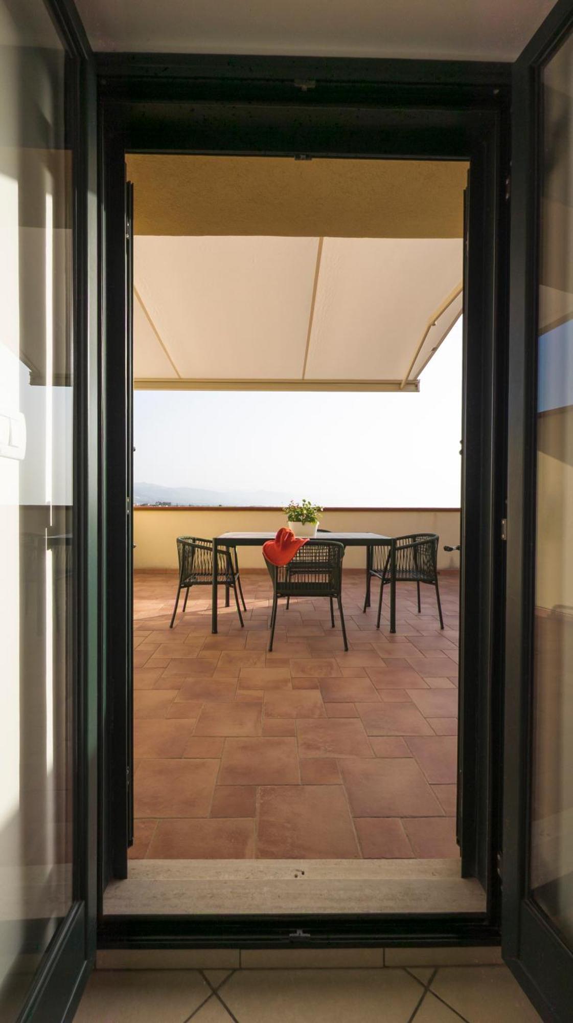 Magico Apartments - 450M Dalla Spiaggia 卡普多兰多 外观 照片
