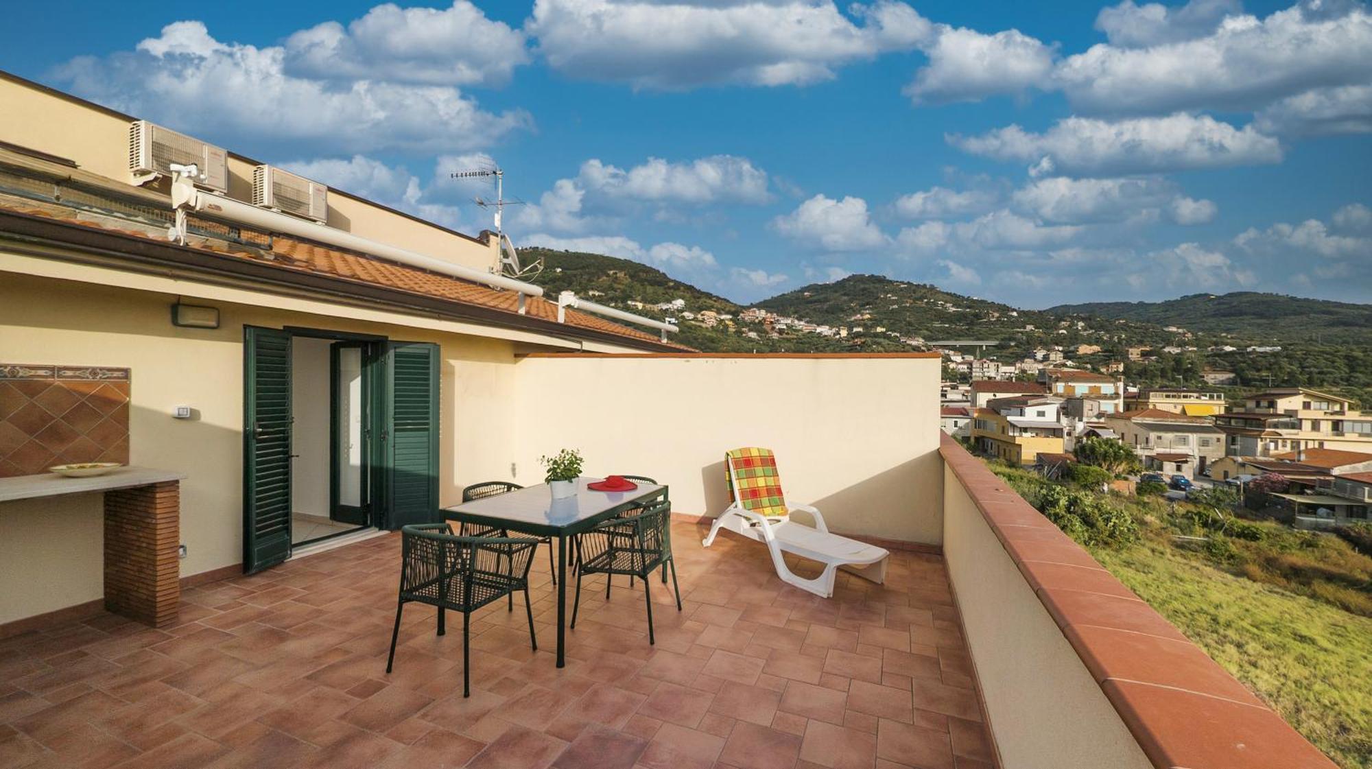 Magico Apartments - 450M Dalla Spiaggia 卡普多兰多 外观 照片