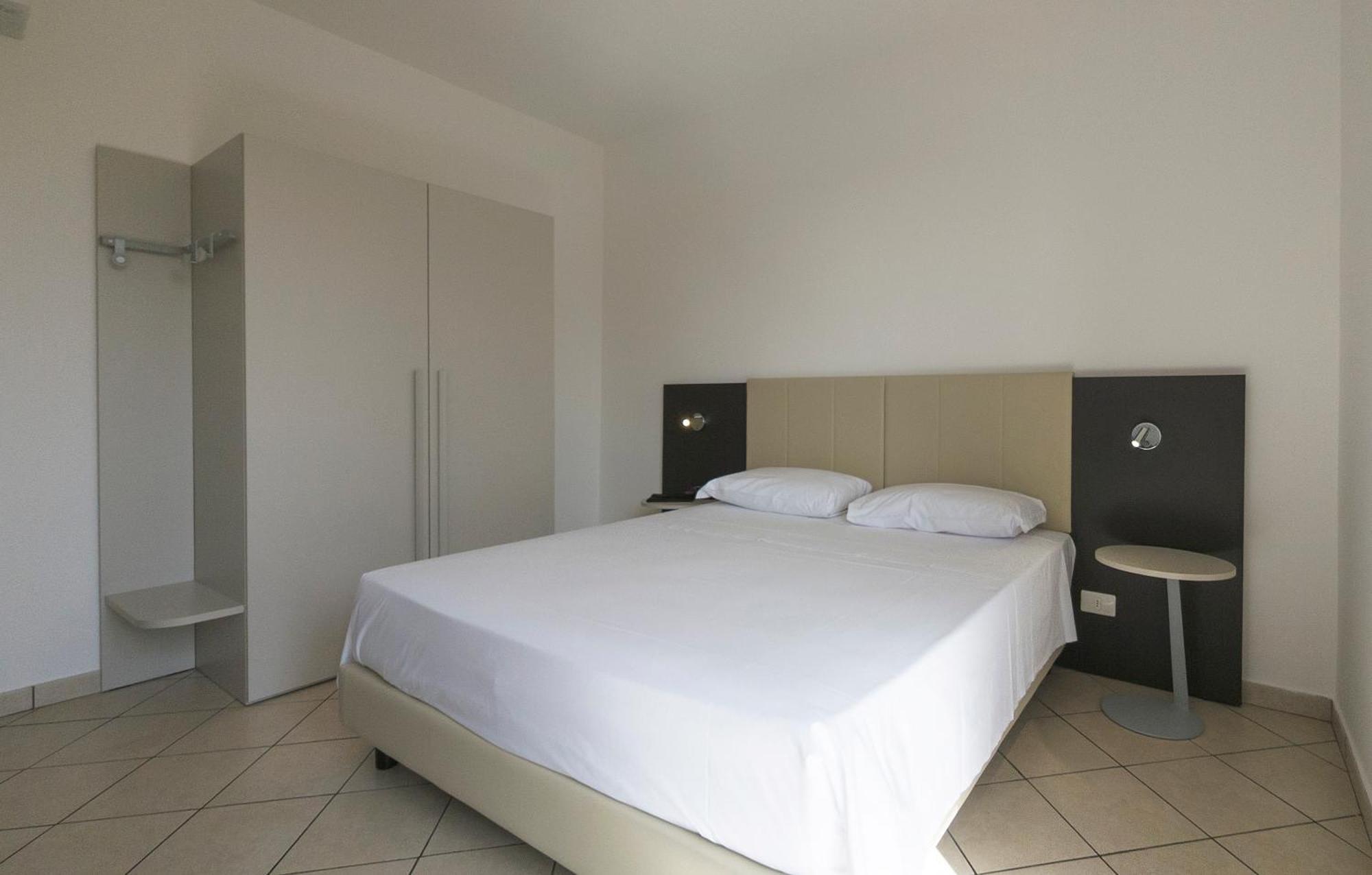 Magico Apartments - 450M Dalla Spiaggia 卡普多兰多 外观 照片