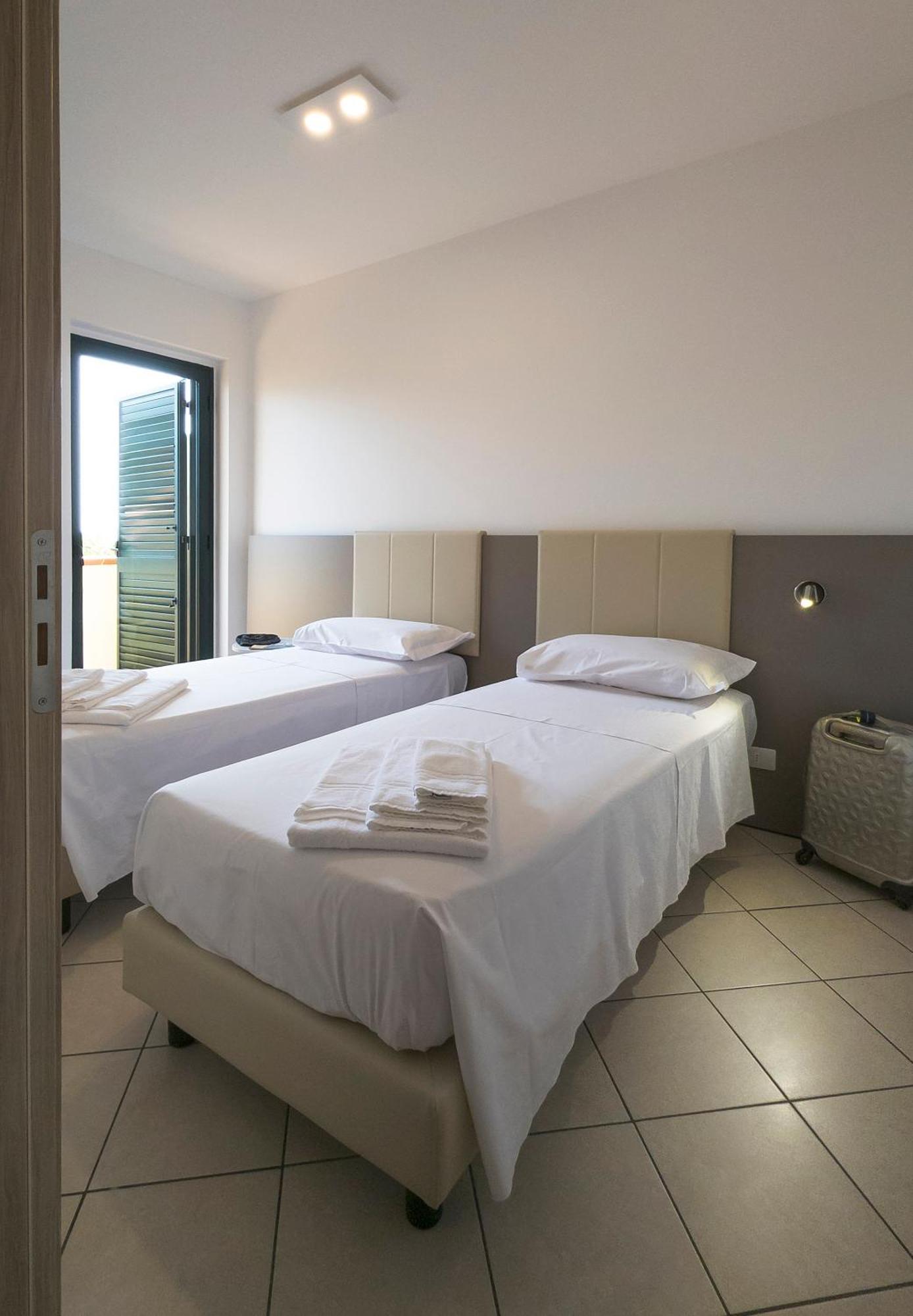 Magico Apartments - 450M Dalla Spiaggia 卡普多兰多 外观 照片