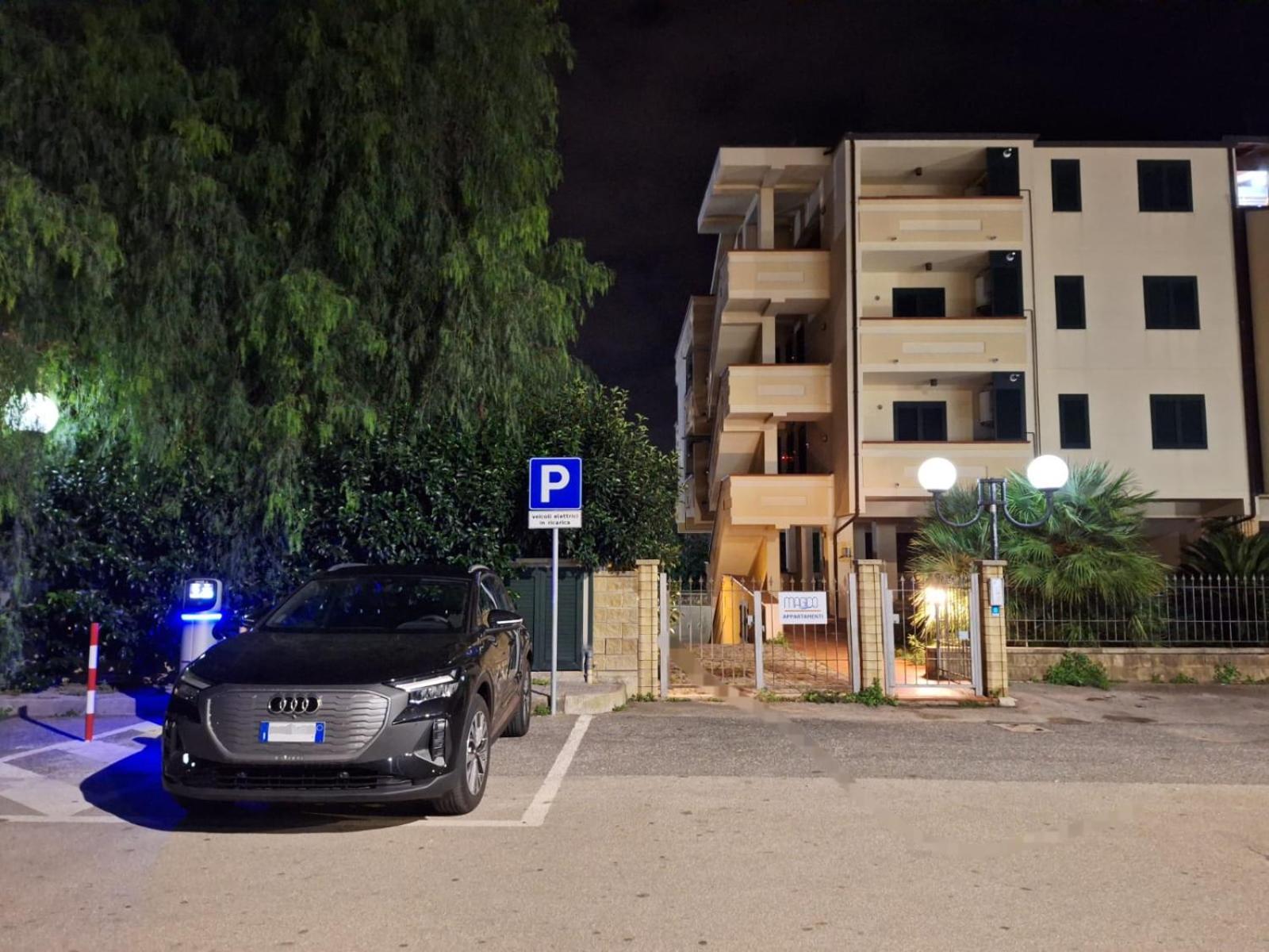 Magico Apartments - 450M Dalla Spiaggia 卡普多兰多 外观 照片
